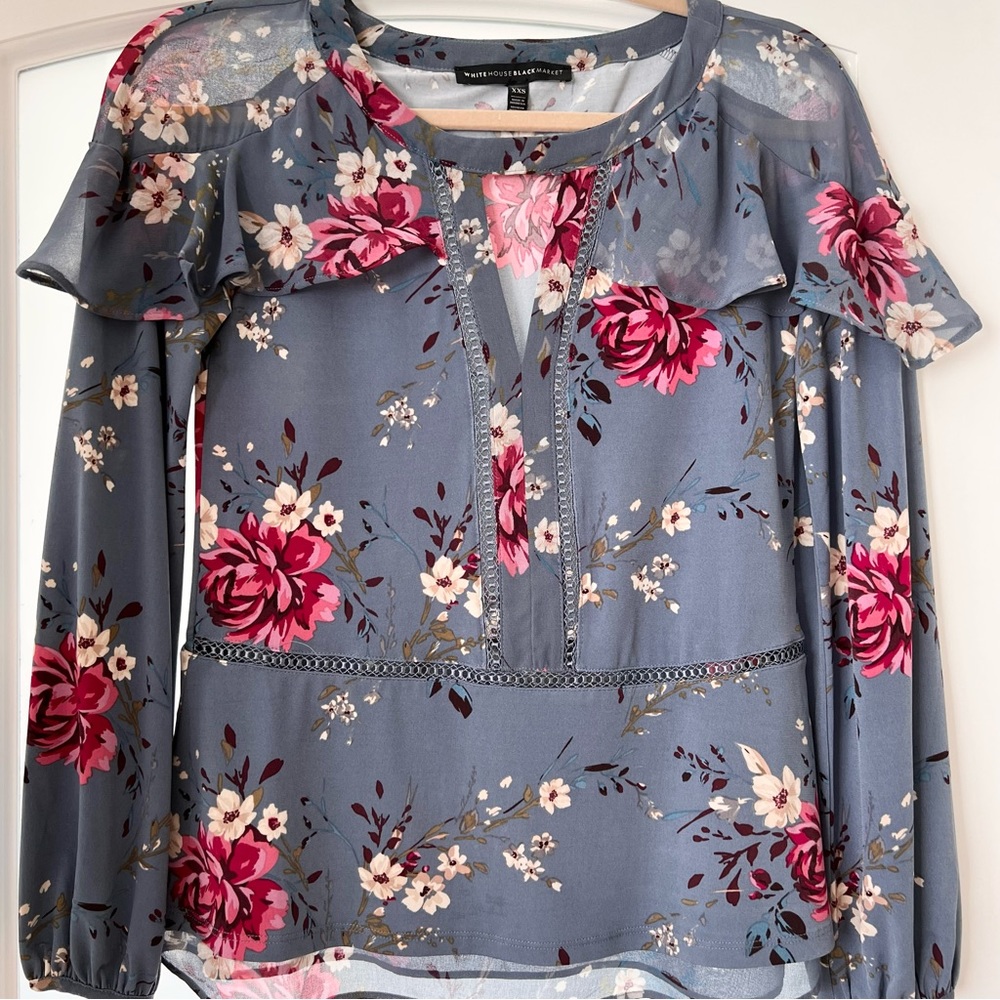 White House Black Market floral blouse XXS